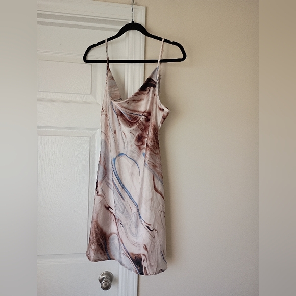 Elegant Marble Print Dress Shein Size L - Picture 4 of 6